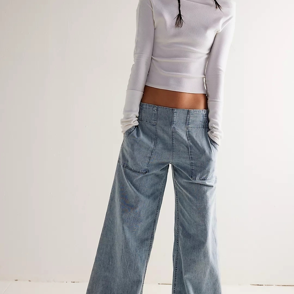 Wide-Leg Blue Jeans